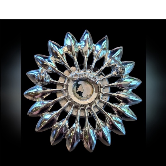 SARAH COVENTRY "KATHLEEN" EMERALD FACETED & CLEAR RHINESTONES BROOCH, VINTAGE - Picture 4 of 4